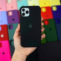 Premium Quality Black Silicone Phone Case – Soft Protective Cover