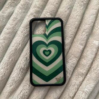 Heart Aesthetic 2D Plated Back Case – Electroplated Gloss Finish, Slim & Durable Phone Cover (iPHone All Series)